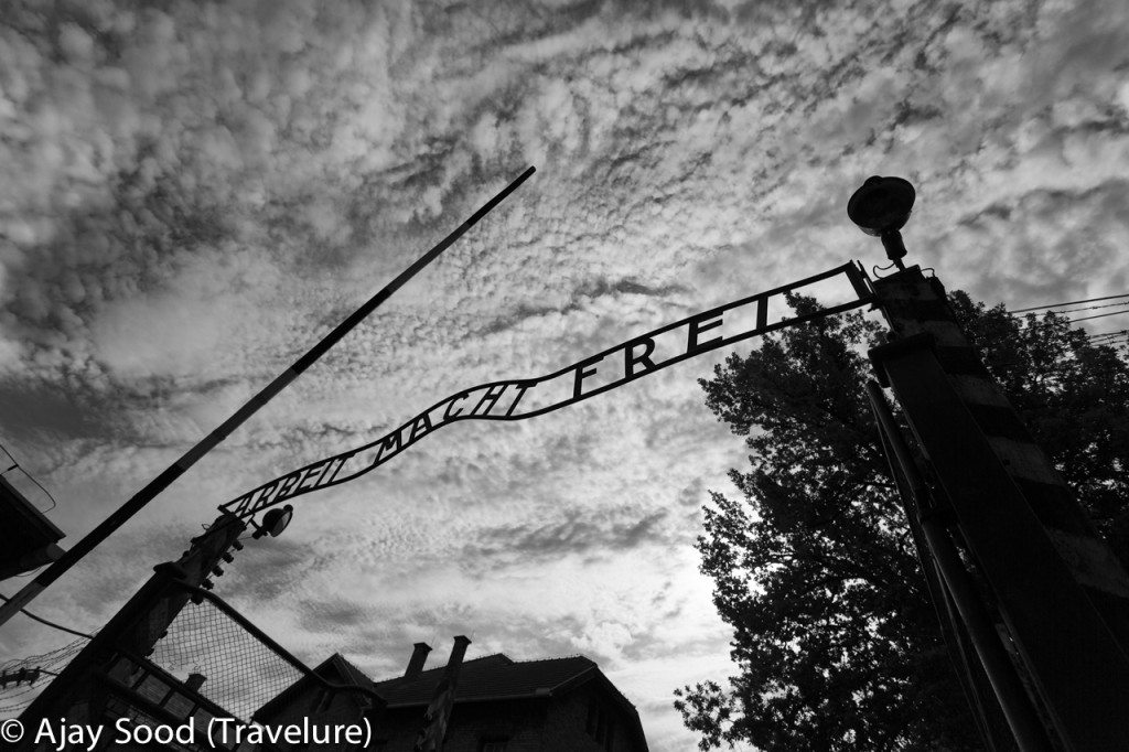 Auschwitz - A Moving Photo Essay