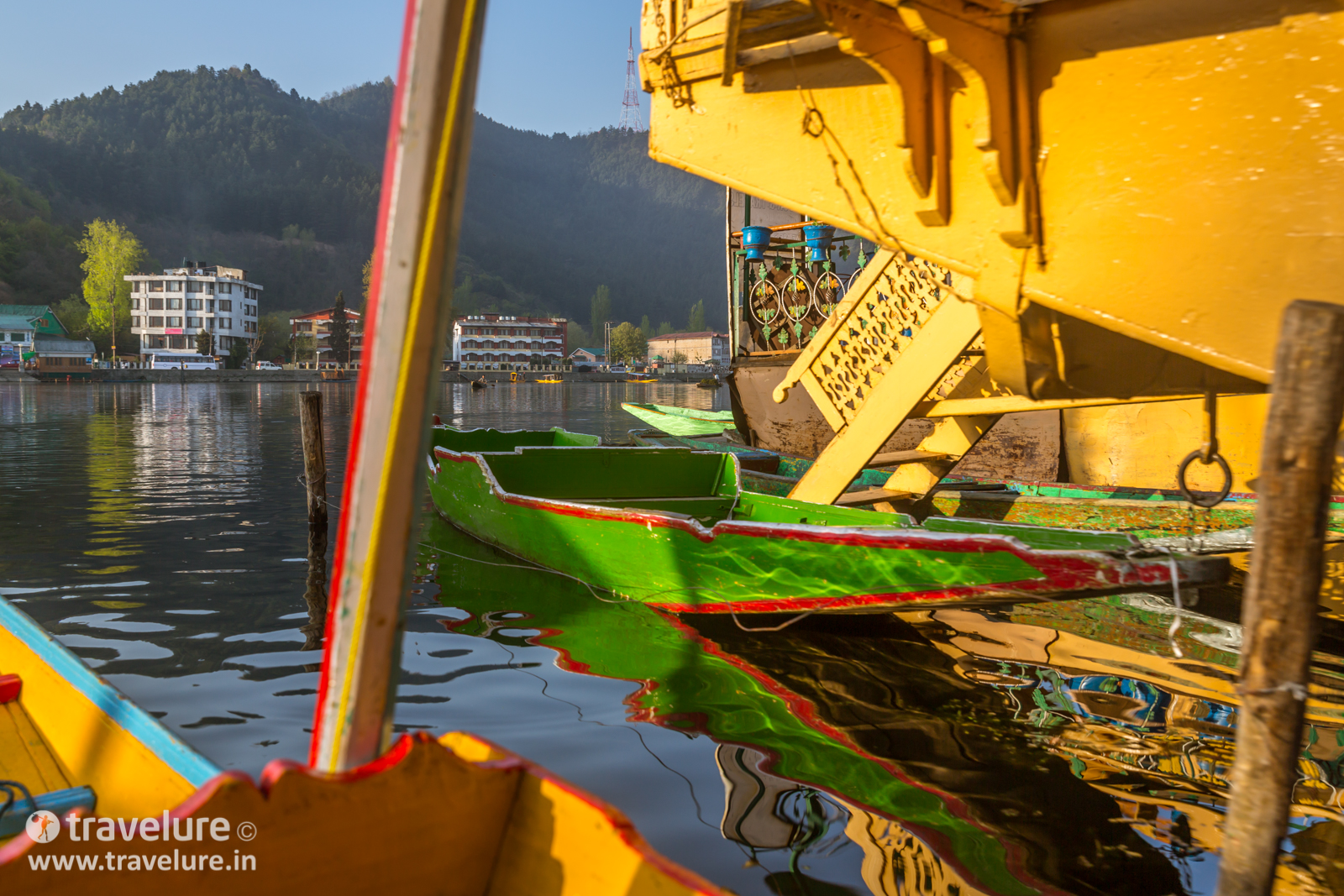 Romancing India's Best Loved Lake - Dal Lake