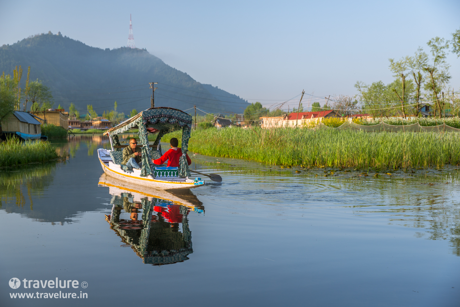 Romancing India's Best Loved Lake - Dal Lake