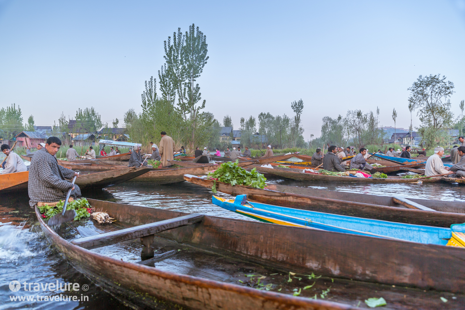 Romancing India's Best Loved Lake - Dal Lake