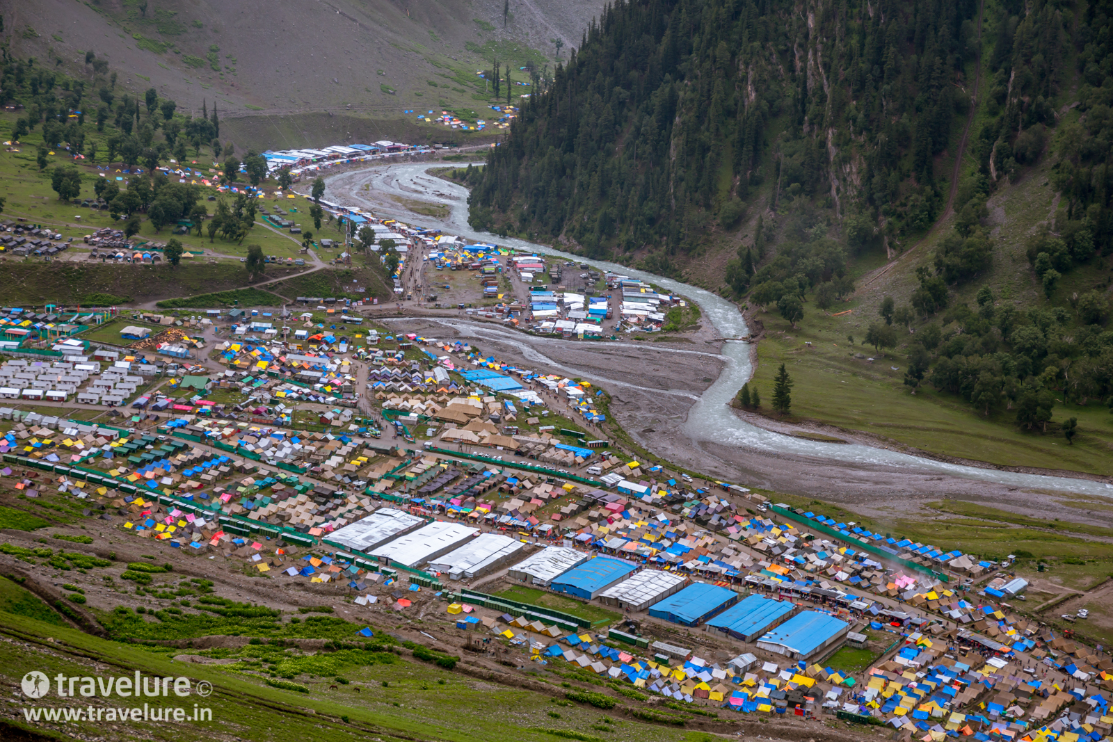 Road Tripping to Khardung La for the #HighestBloggerMeet