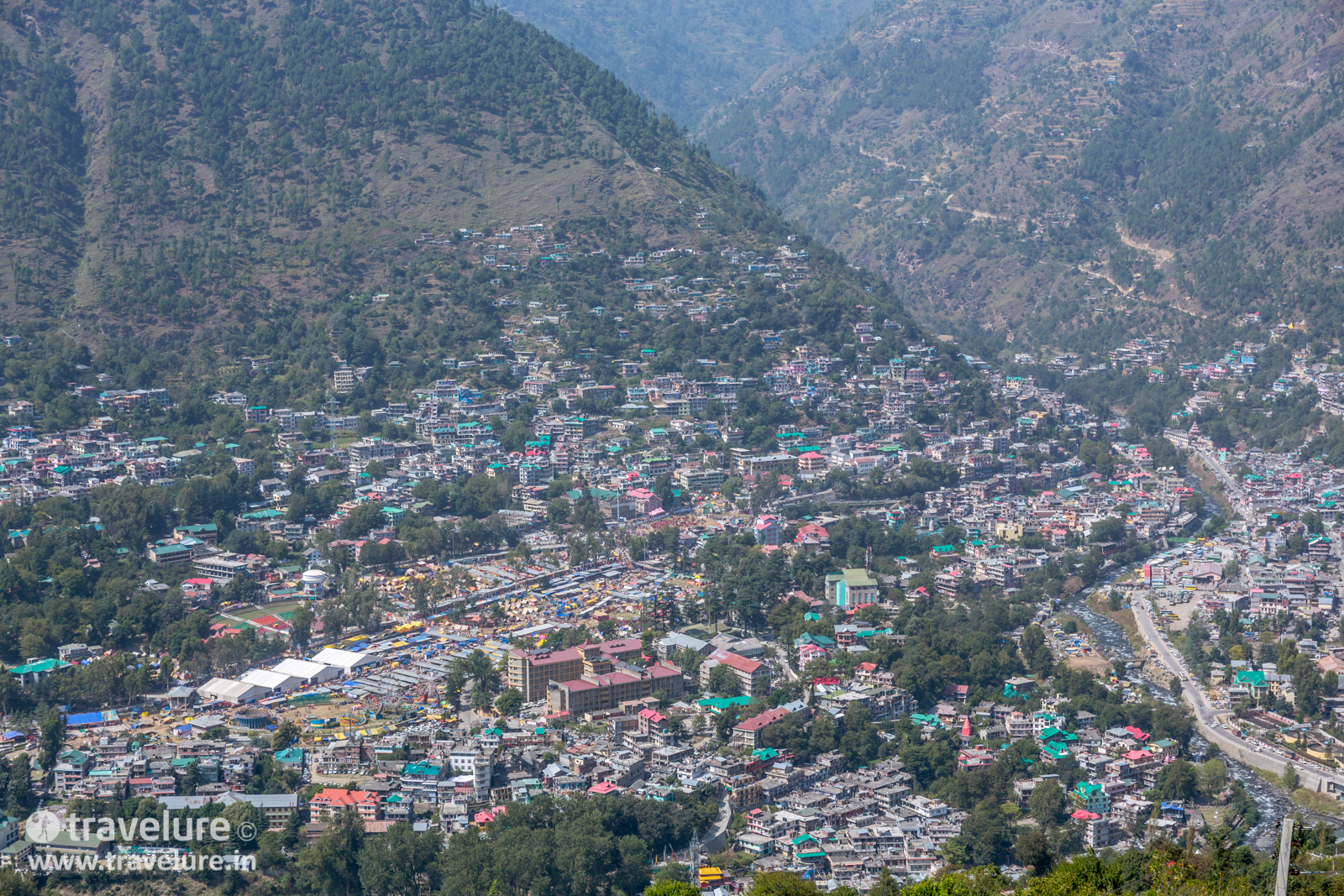 En route the Bijli Mahadev Trek – Kullu Attraction