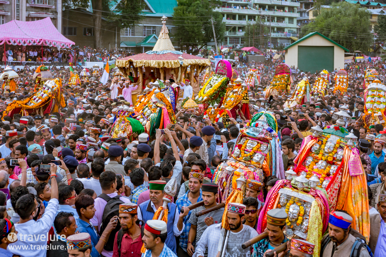 WD My Passport Wireless Pro For Travel Photographers stores Kullu Dussehra