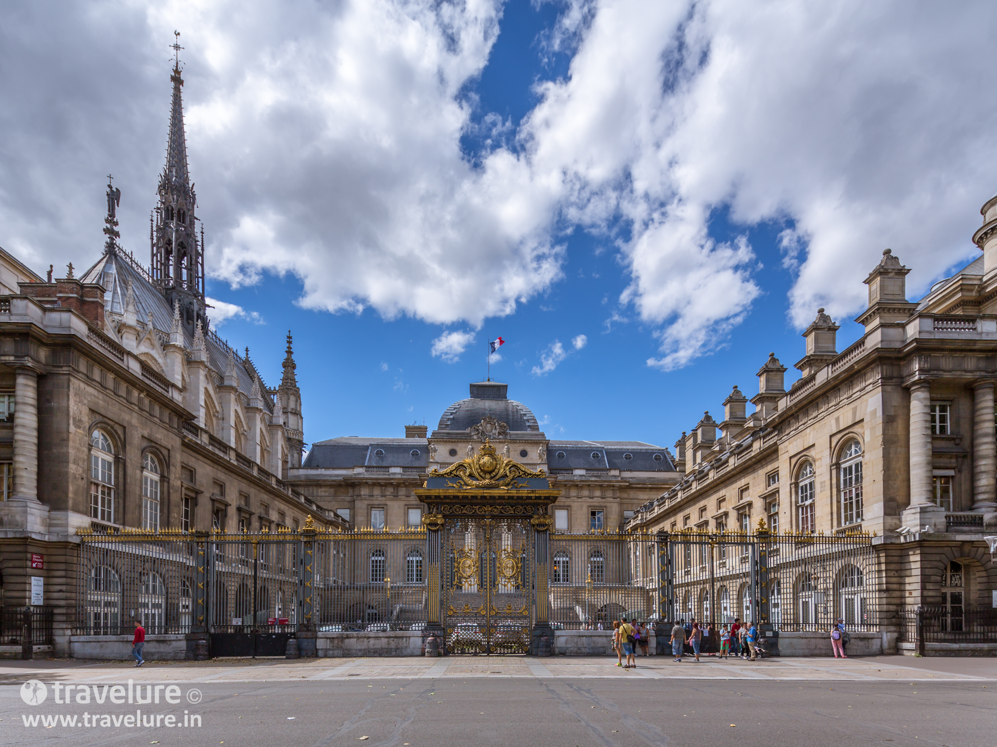 Conciergerie facade from Paris Instagram Roundup