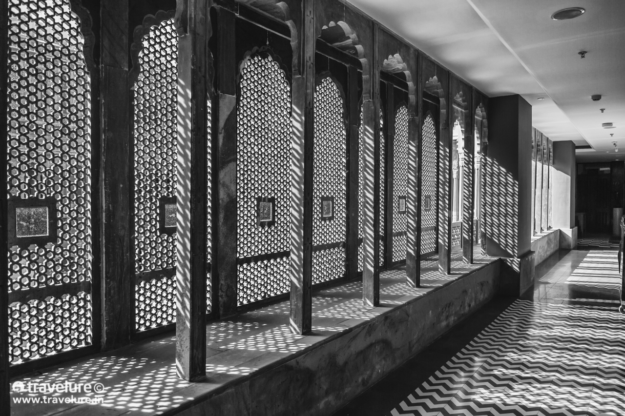 Elaborate jaali covering a corridor from harsh sun at Narendra Bhawan Bikaner – An Ideal Haveli