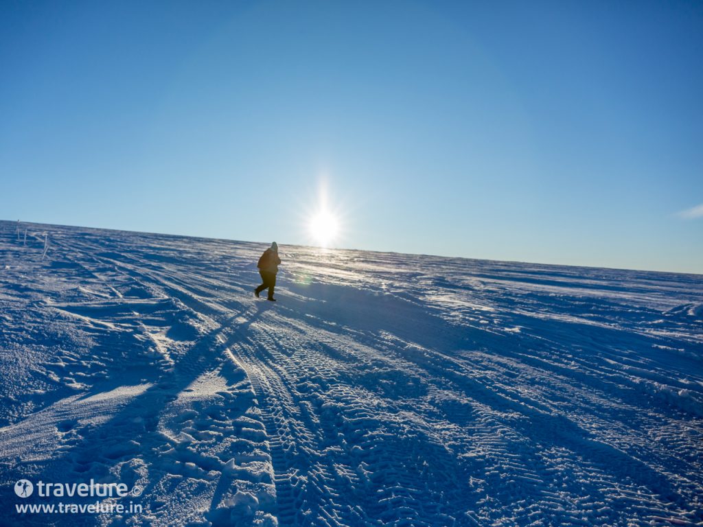 Iceland blew my mind with the diverse facets of nature it offers. I hope you enjoy Instagram Roundup – Iconic Iceland as much as my other Instagram roundups. - Travelure © - Instagram Roundup - Iconic Iceland #Iceland #Snowmobile #Glacier #Langjökull Langjökull Glacier - Instagram Roundup - Iconic Iceland