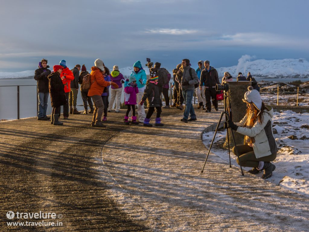 Iceland blew my mind with the diverse facets of nature it offers. I hope you enjoy Instagram Roundup – Iconic Iceland as much as my other Instagram roundups. - Travelure © - Instagram Roundup - Iconic Iceland #Iceland #Snowmobile #Glacier #Langjökull Visitors at Þingvellir National Park (Thingvellir National Park) - Instagram Roundup - Iconic Iceland