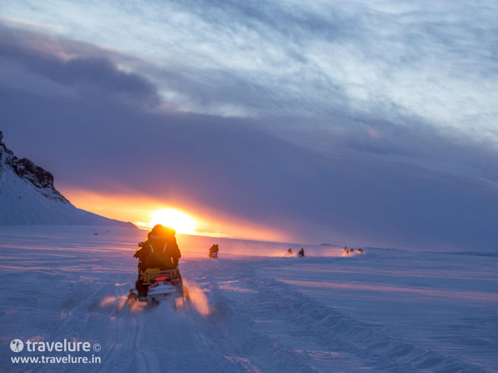 Iceland blew my mind with the diverse facets of nature it offers. I hope you enjoy Instagram Roundup – Iconic Iceland as much as my other Instagram roundups. - Travelure © - Instagram Roundup - Iconic Iceland #Iceland #Snowmobile #Glacier #Langjökull Snowmobiles at Langjökull Glacier in low sun - Instagram Roundup - Iconic Iceland