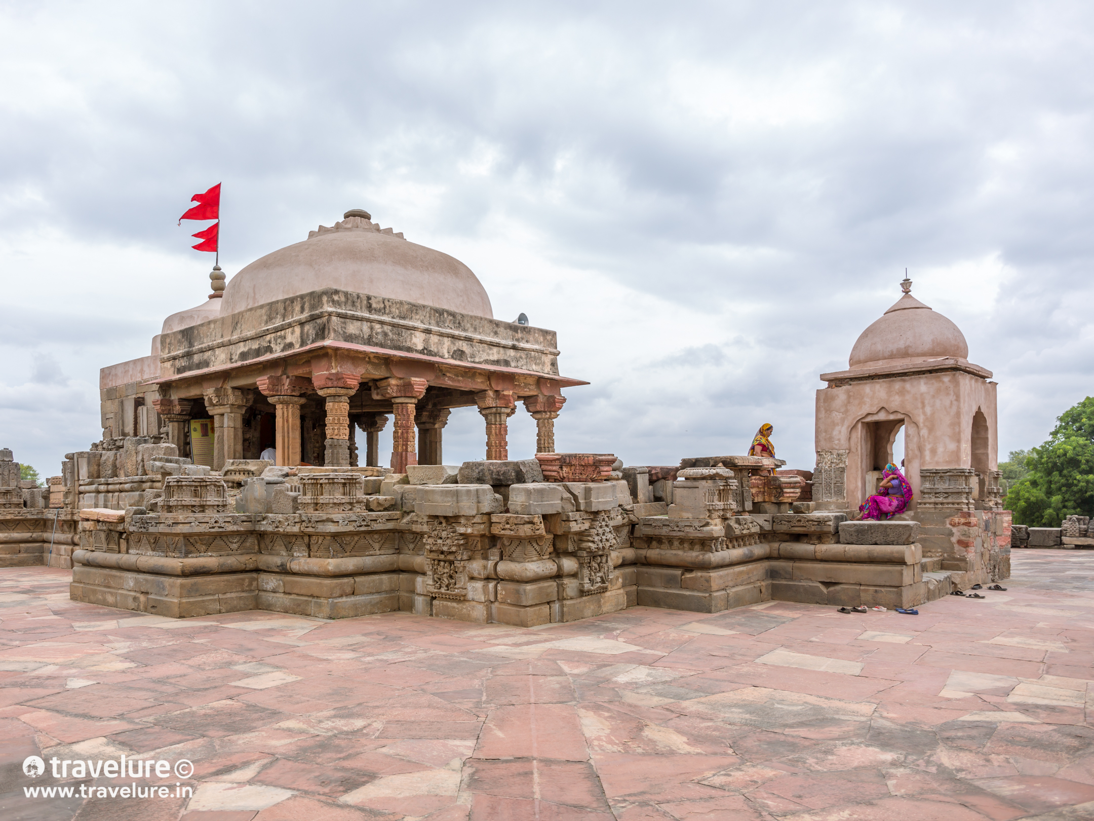 This is my second Instagram series on Rajasthan. I did this second series as it is not possible to do justice to this state that offers culture, heritage, wildlife, landscapes, slice-of-colourful-life, and more. #Rajasthan #India #culture #travel #travelure #traveler #desert #colours #Instagram #incredibleindia - Instagram Roundup - Rural Rajasthan Rhapsody - Travelure ©