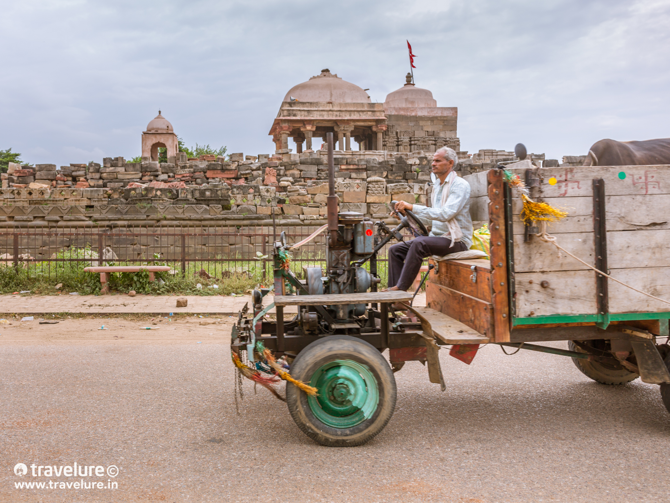 This is my second Instagram series on Rajasthan. I did this second series as it is not possible to do justice to this state that offers culture, heritage, wildlife, landscapes, slice-of-colourful-life, and more. #Rajasthan #India #culture #travel #travelure #traveler #desert #colours #Instagram #incredibleindia - Instagram Roundup - Rural Rajasthan Rhapsody - Travelure ©