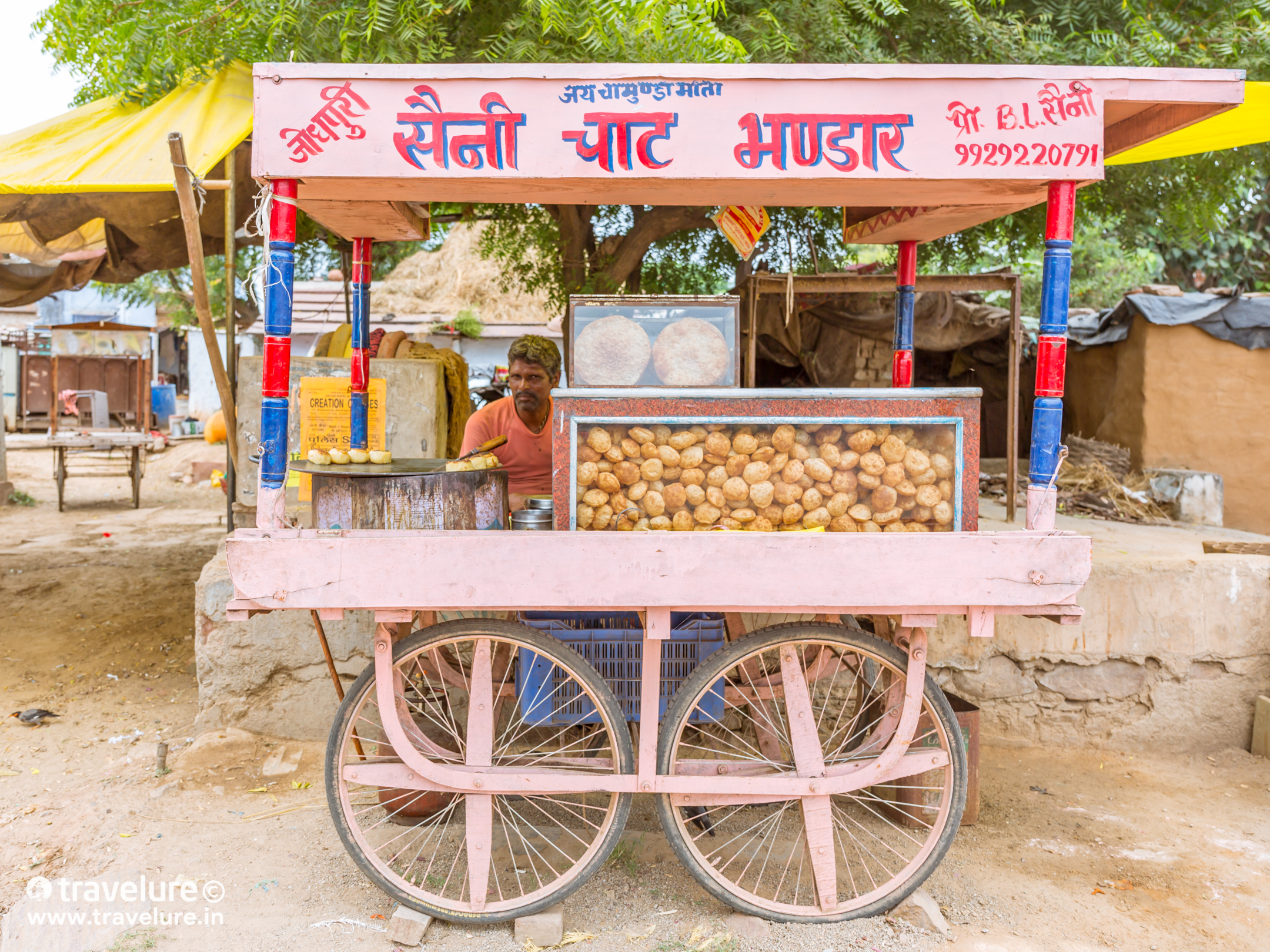 This is my second Instagram series on Rajasthan. I did this second series as it is not possible to do justice to this state that offers culture, heritage, wildlife, landscapes, slice-of-colourful-life, and more. #Rajasthan #India #culture #travel #travelure #traveler #desert #colours #Instagram #incredibleindia - Instagram Roundup - Rural Rajasthan Rhapsody - Travelure ©