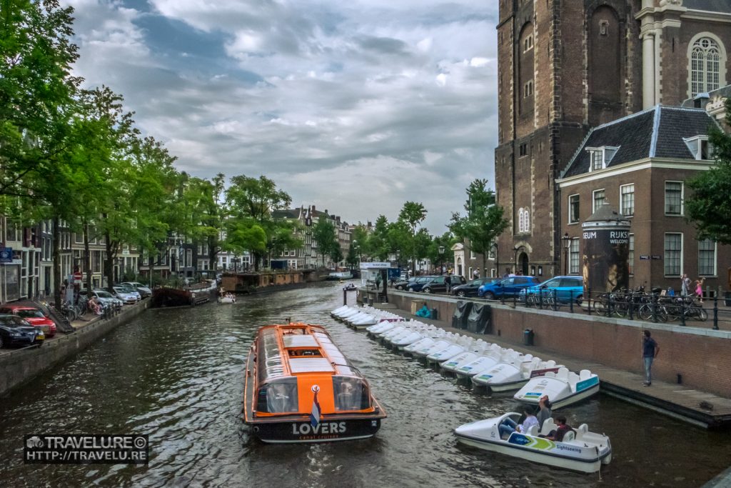 View from one of the bridges of the Canals of Amsterdam Netherlands - Travelure ©