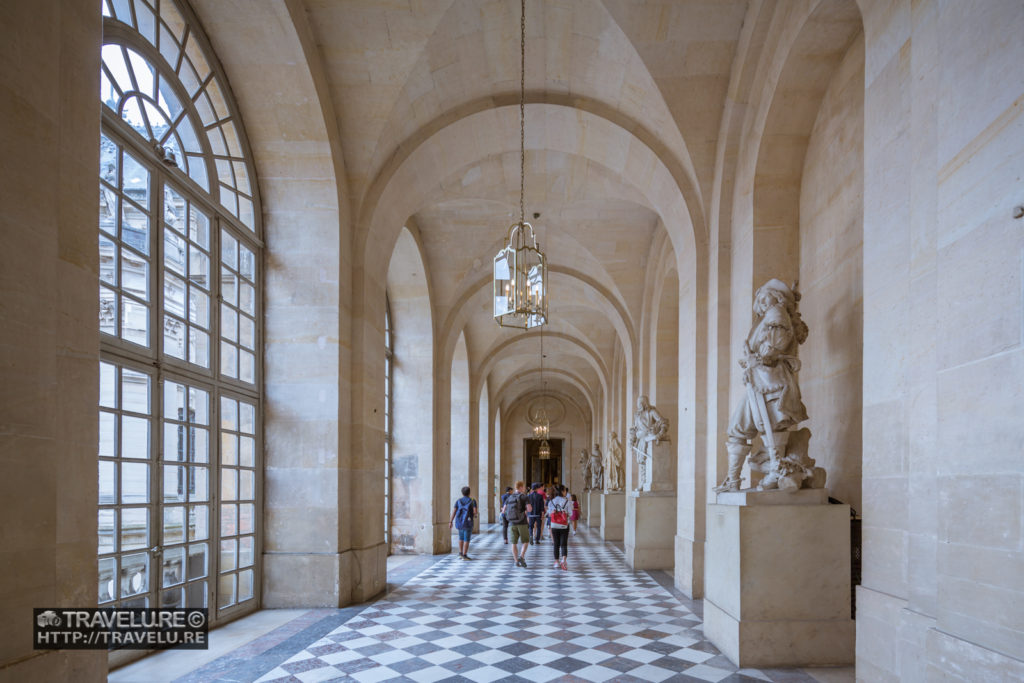 One of the many imposing corridors in the Palace.