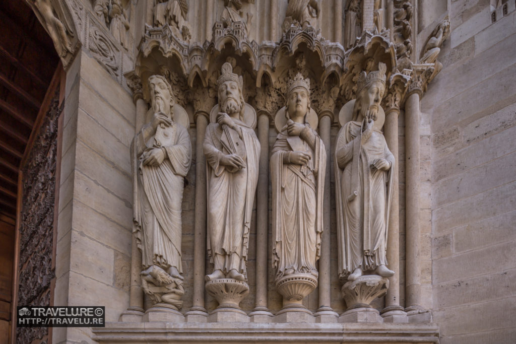 Some of the exquisite sculptures on the facade of Notre-Dame Cathedral - Travelure ©