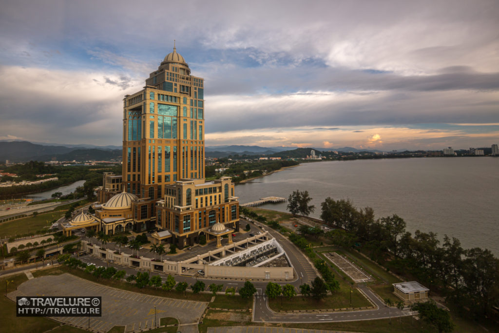 Government Administration Building, Kota Kinabalu, Sabah, Borneo - Travelure ©