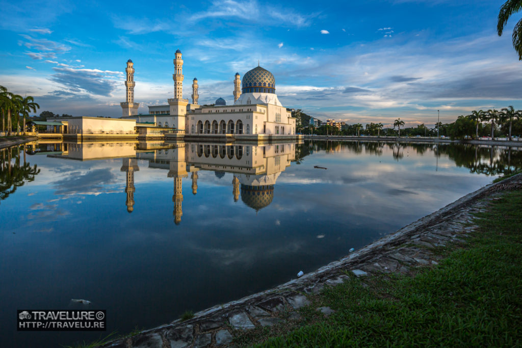 Floating Mosque, Kota Kinabalu, Sabah, Borneo - Travelure ©