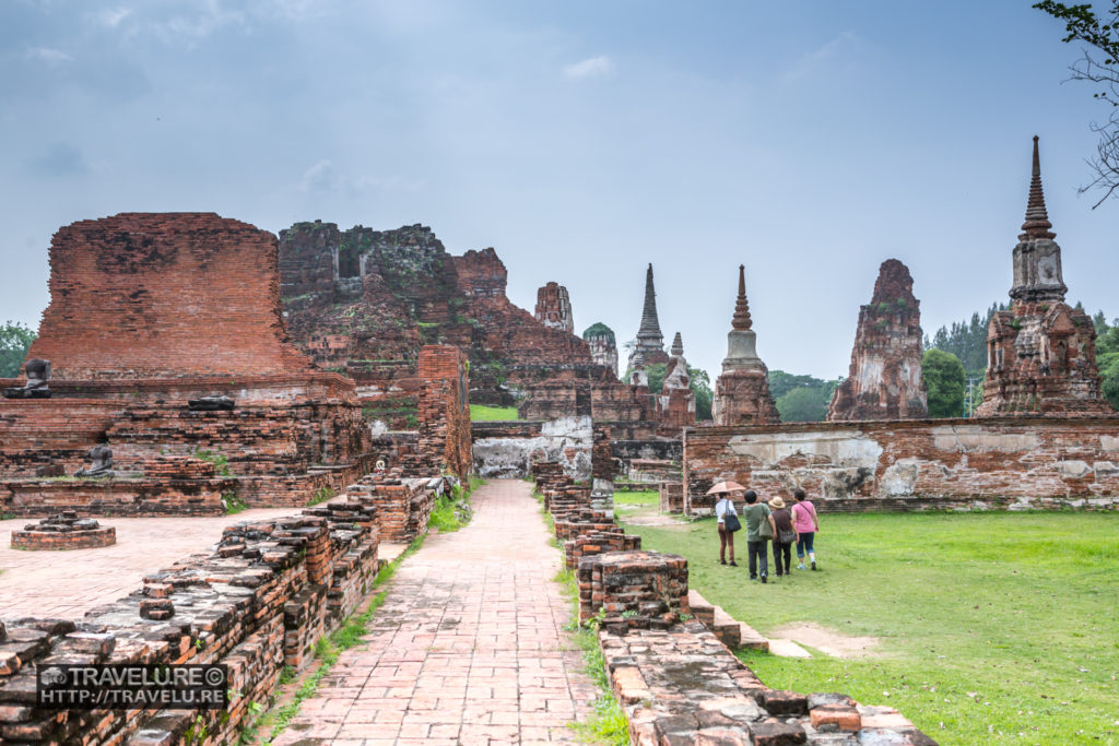 Ayutthaya, an eminent medieval city, now in ruins - Travelure ©