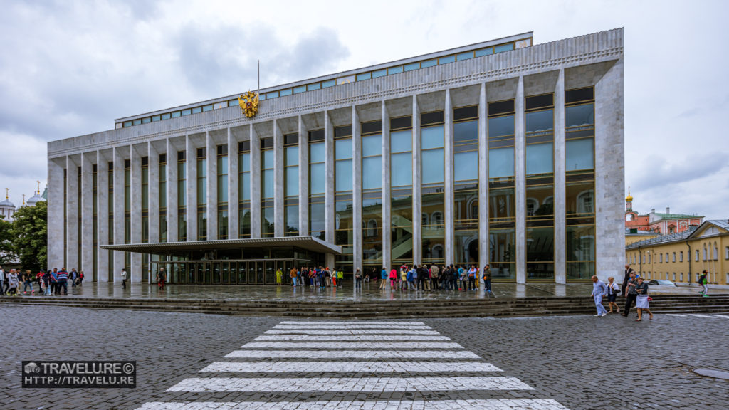 One of the most modern buildings, the State Kremlin Palace came about between 1959 and 1961 - Travelure ©