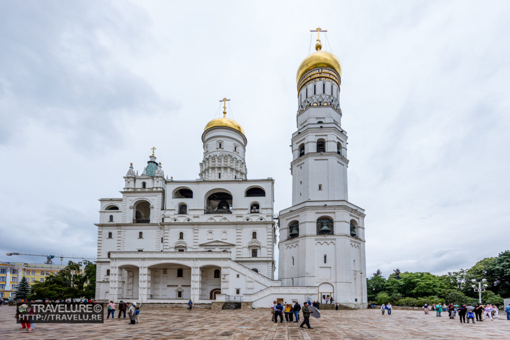 Ivan the Great Bell Tower soars 82 metres into the sky - Travelure ©