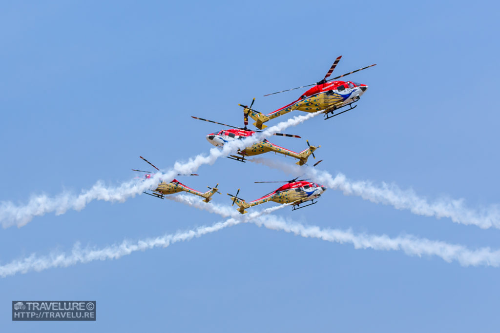 Sarang Helicopters Display Team at Bengaluru Aero Show - Cutting the Clutter for a Balanced Frame - Travelure ©