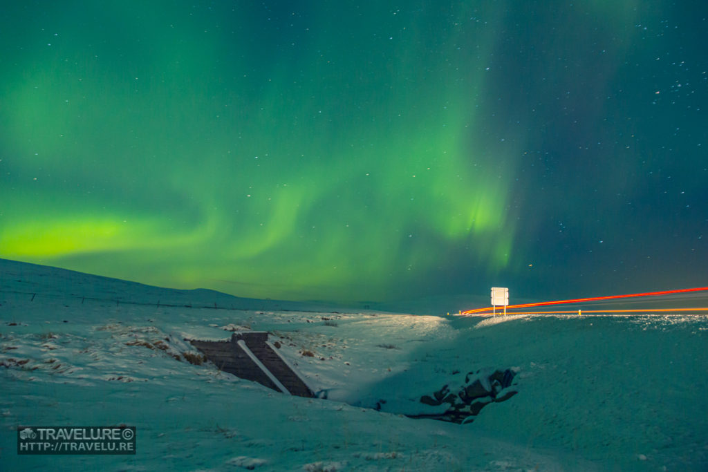 Hunting for Northern Lights on the Iceland Ring Road, near Reykjavik - How to Shoot Auroras - Travelure ©