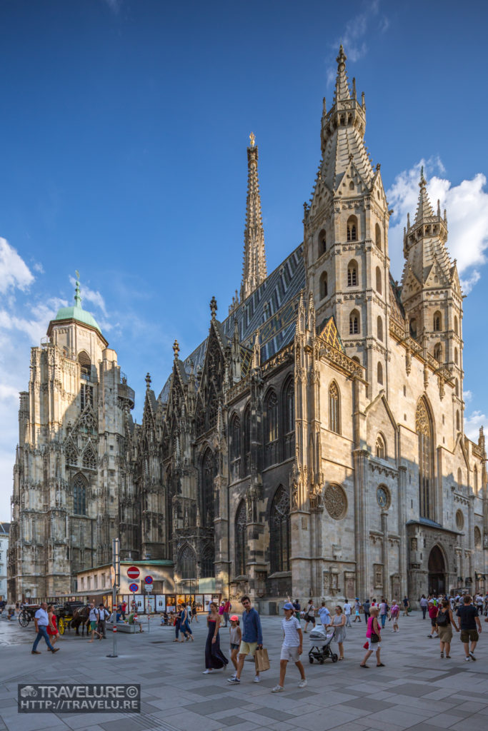 St. Stephen's Cathedral, Vienna, Austria - Shooting Architecture without Distortion - Travelure ©