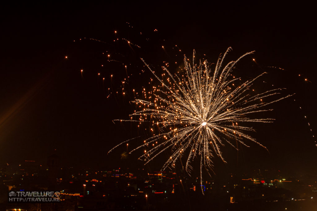 Magic let loose - Simple Steps to Shoot Fireworks - Travelure ©