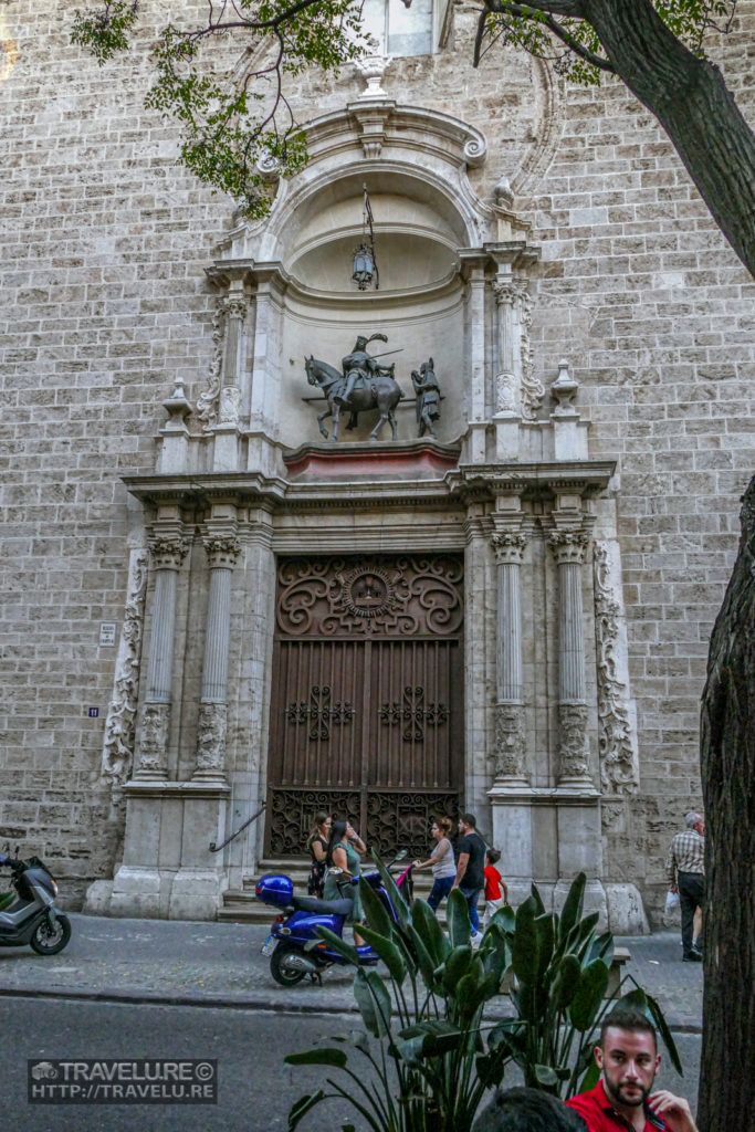 Image as shot - Church of St Martin and San Antonio Entrance, Valencia, Spain - Capturing Architecture without Distortion Part-2 - Travelure ©