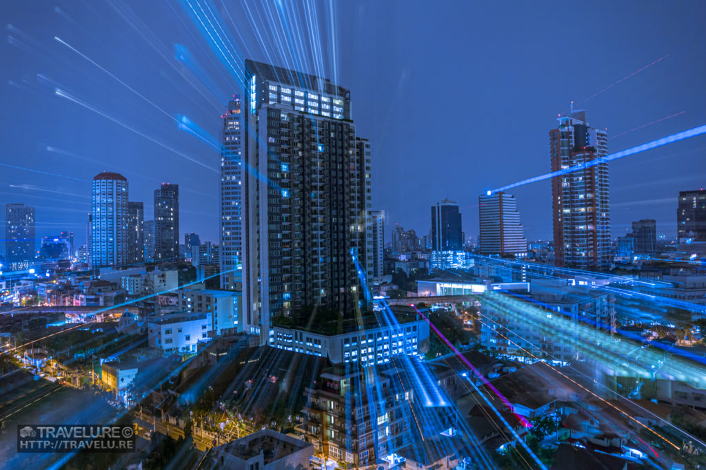 Bring alive an insipid Bangkok skyline - Zoom Burst: Energise Your Shots - Travelure ©