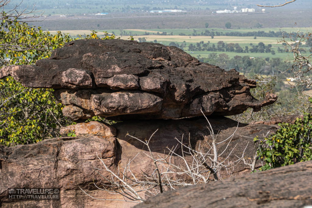 The tortoise-shaped rock  - Bhimbetka: My Early Days of Photography - Travelure ©