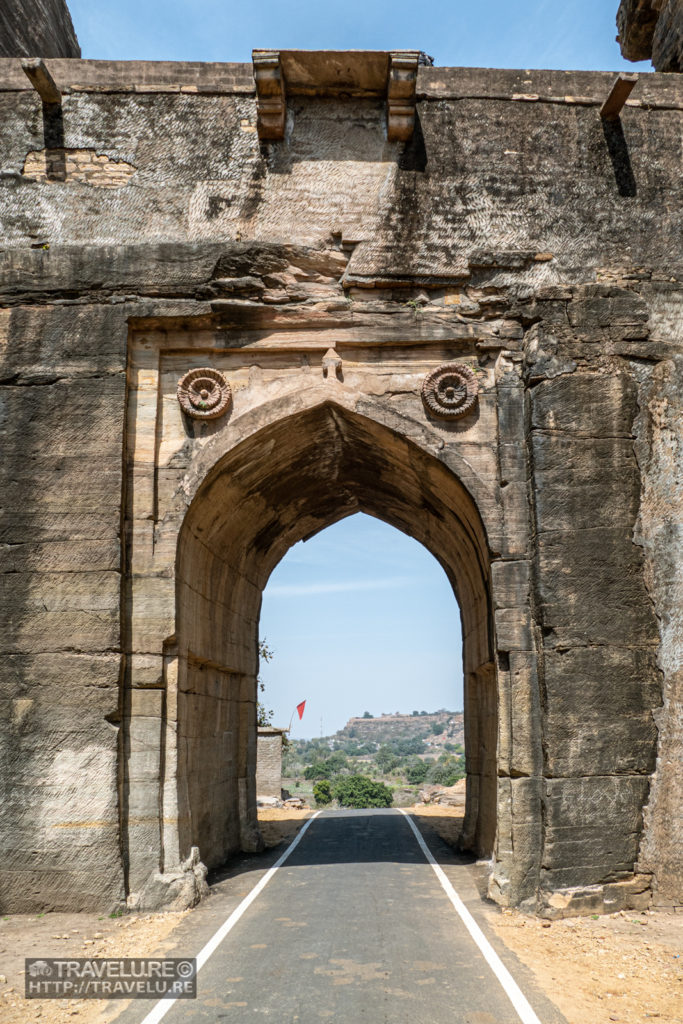 Kati Ghati Gateway, Chanderi - Travelure ©