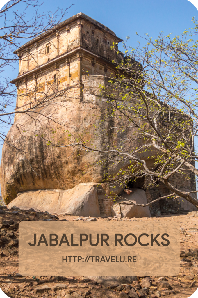 This post is about rocks in Jabalpur. Rock structures, both natural and man-made. Sporting a rocky terrain by the banks of River Narmada, the attractions around Jabalpur have an obvious linkage with rocks. - Jabalpur Rocks - Travelure ©