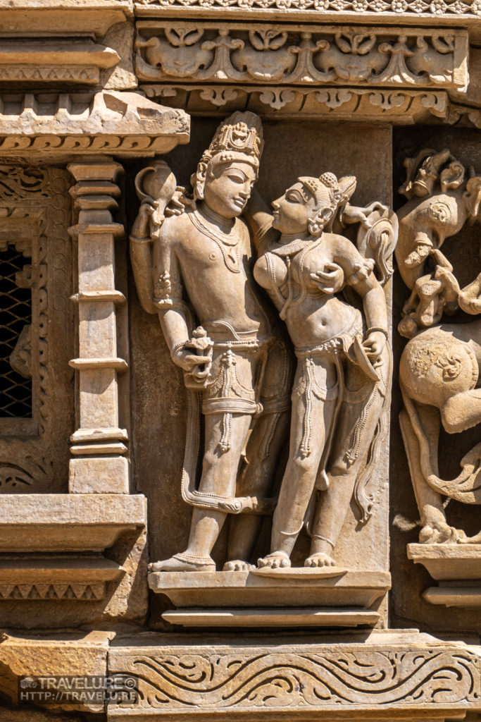 A frieze from a Jain Temple (Parshvanatha Temple) that was adopted by India Tourism as their mnemonic for some time - Travelure ©