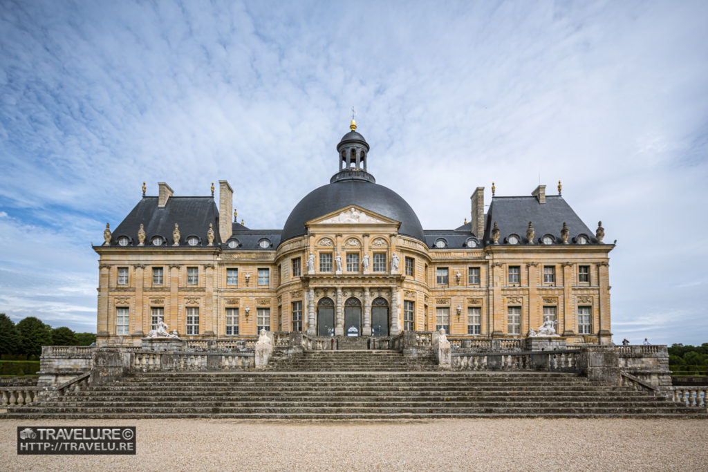 Stone and slate look of the chateau - Travelure ©