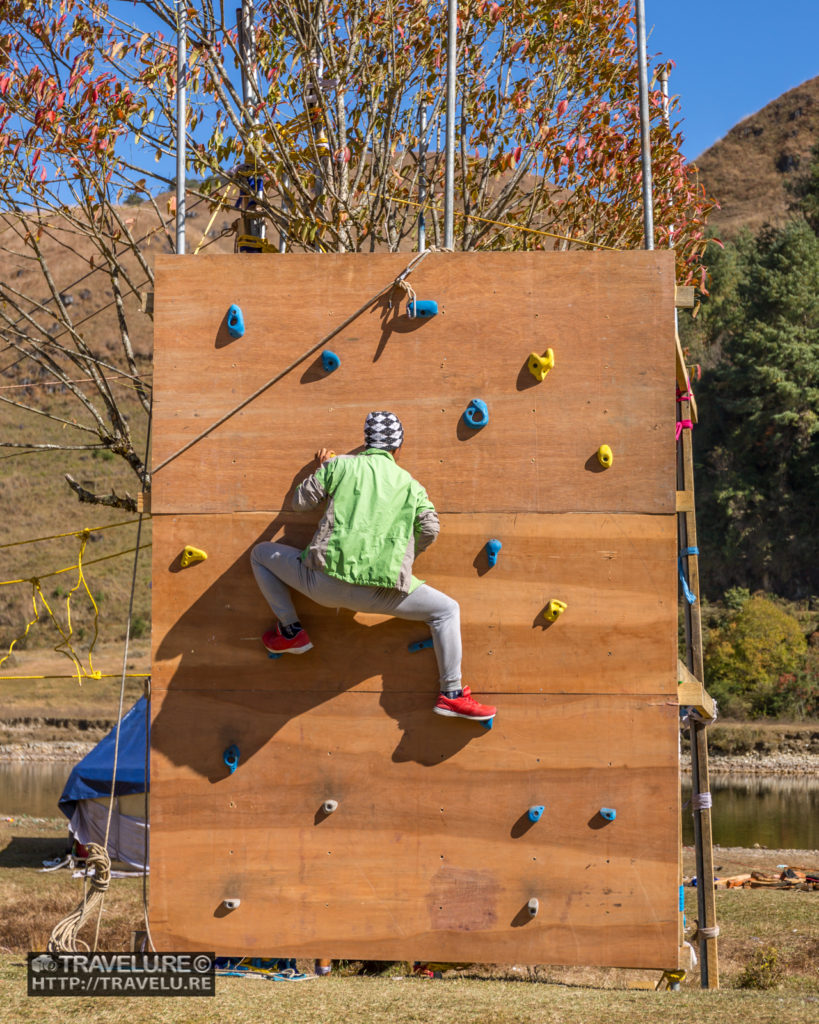 Giving an experience of rock climbing to the visitors - Travelure ©