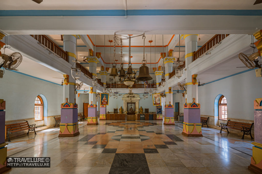 Inside the temple - Travelure ©