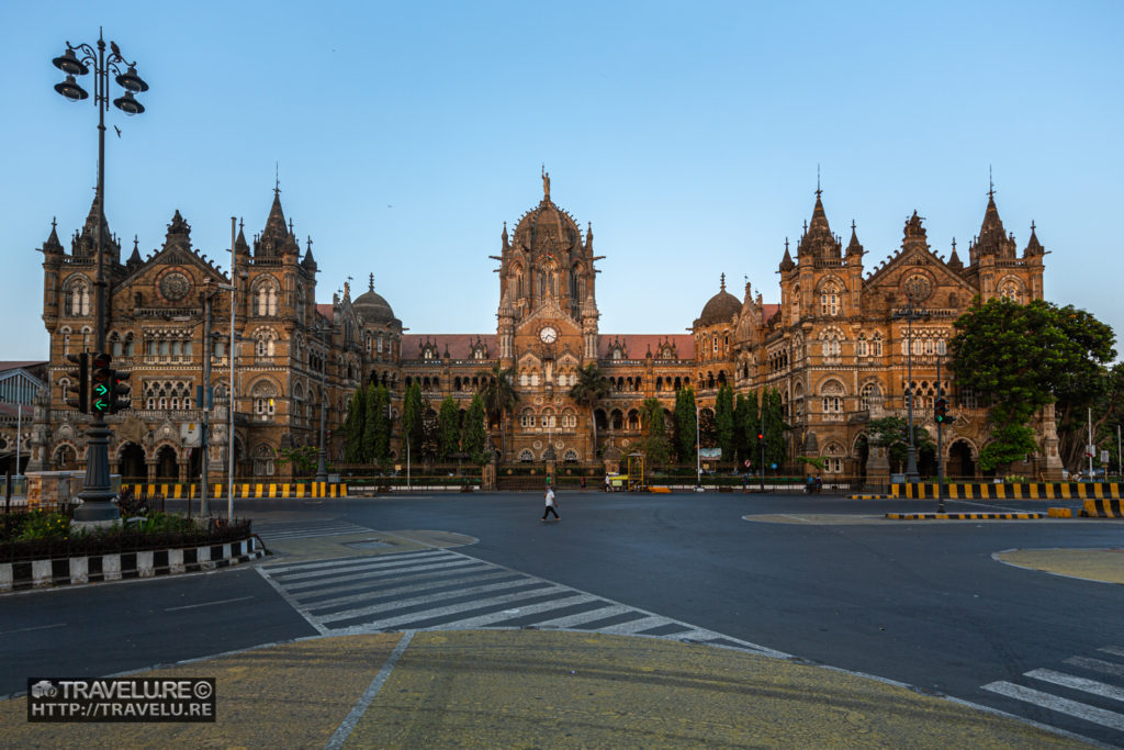 Separately inscribed by UNESCO, the stunning facade of CSMT (VT Station) - Travelure ©