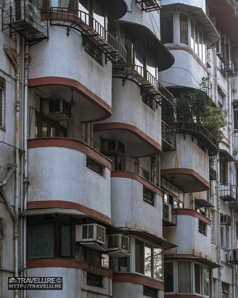 Art Deco balconies in the residential buildings - Travelure ©