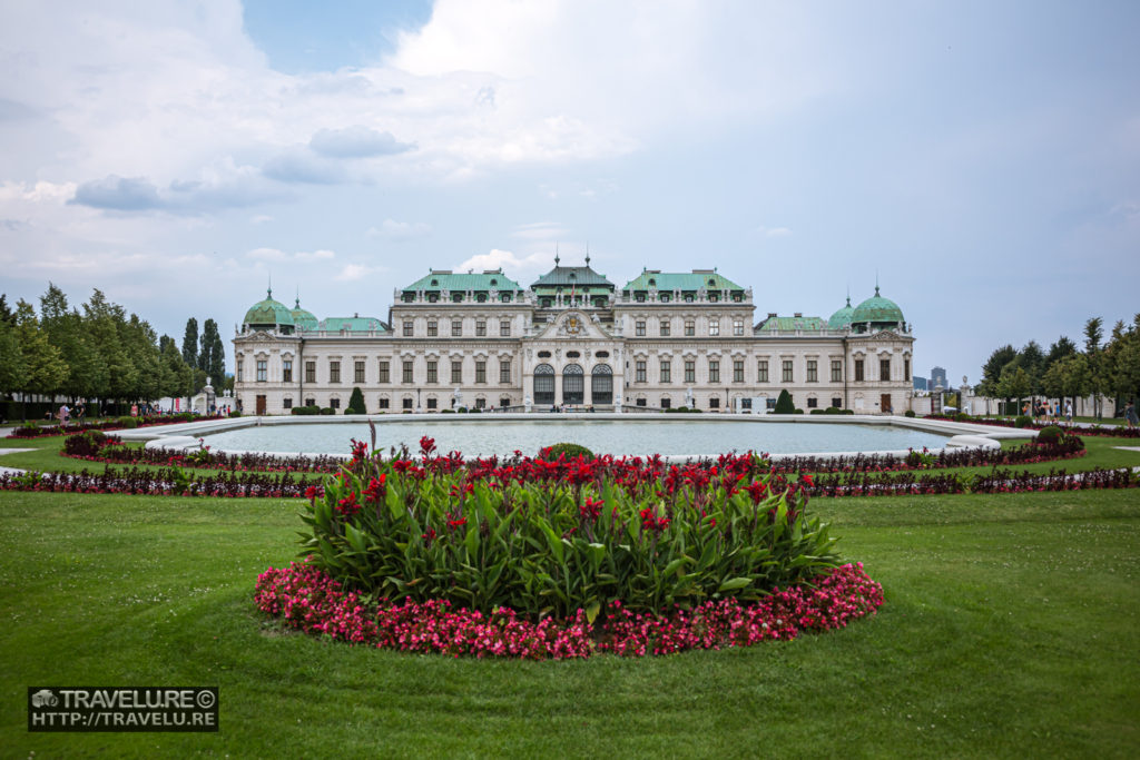 Upper Belvedere, viewed from the gardens - Travelure ©