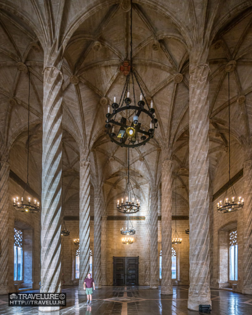 Room of Columns in Silk Exchange - Travelure ©