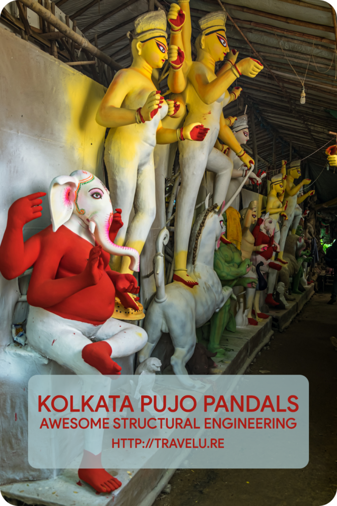 Over the years, Kolkata localities have modelled their pandals after Eiffel Tower, Chateau Versailles, White House, Burj Khalifa, Sydney Opera House, Lotus Temple, and more. - Kolkata Pujo Pandals - Awesome Structural Engineering - Travelure ©