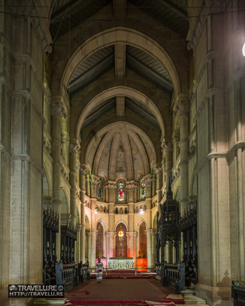 Altar of the cathedral - Travelure ©