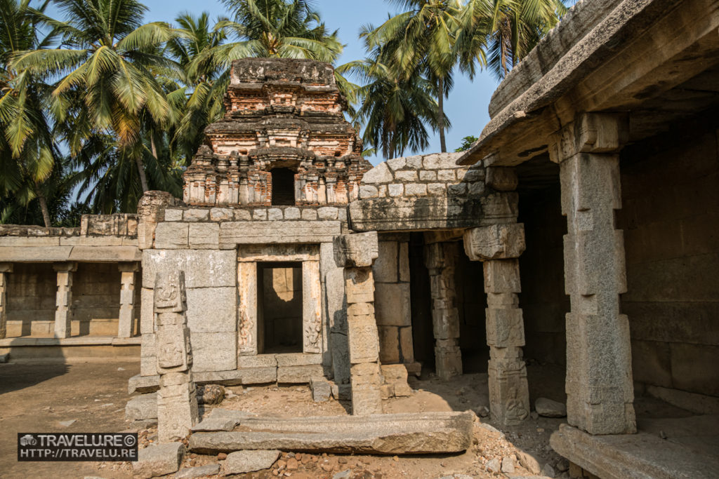 Inside Chandikeshwara Temple - Travelure ©