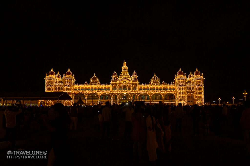 Dasara special illumination of Mysore Palace - Travelure ©