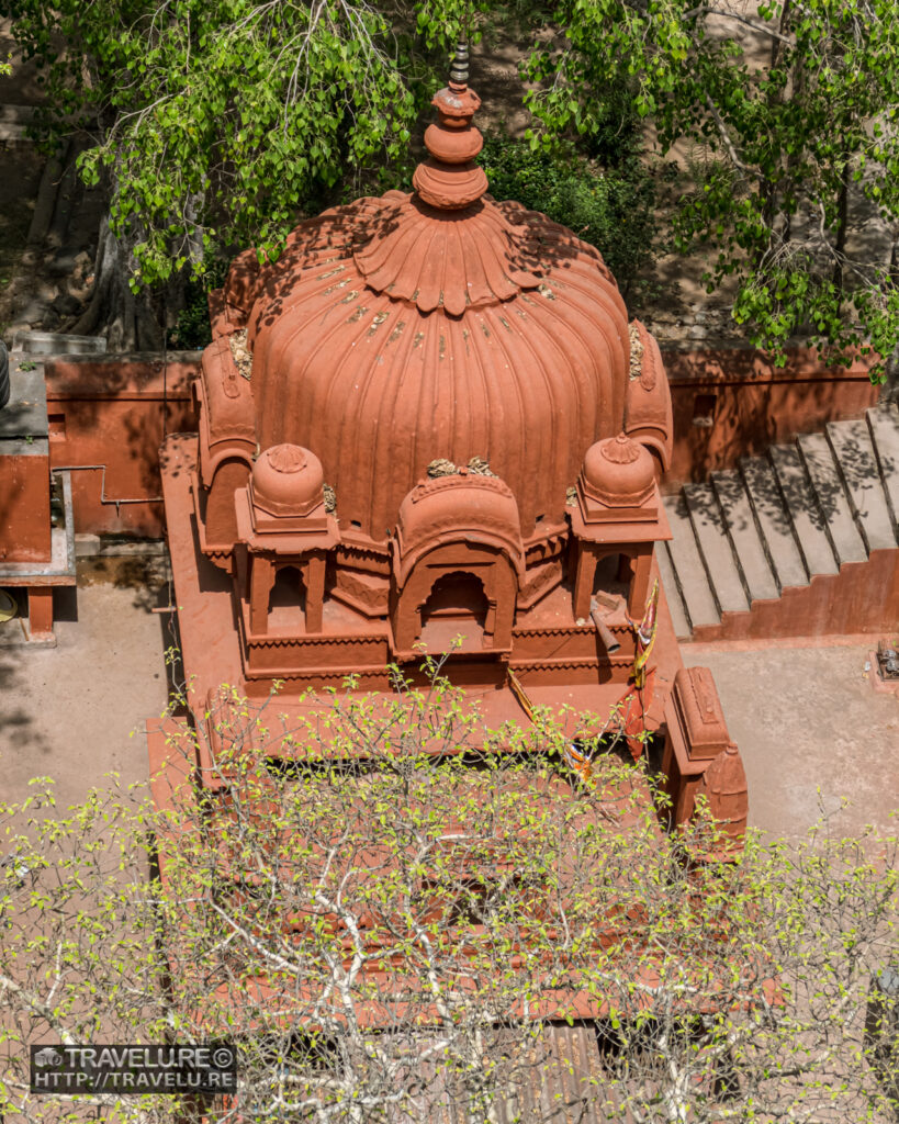 Shiva temple - Travelure ©