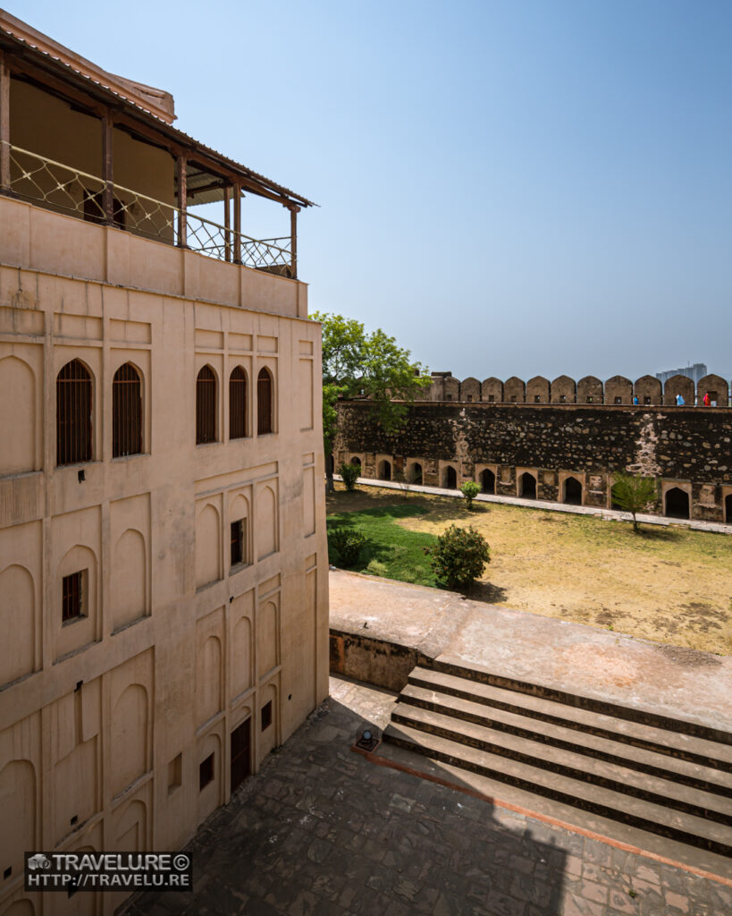 Panch Mahal Exterior (Left) - Travelure ©