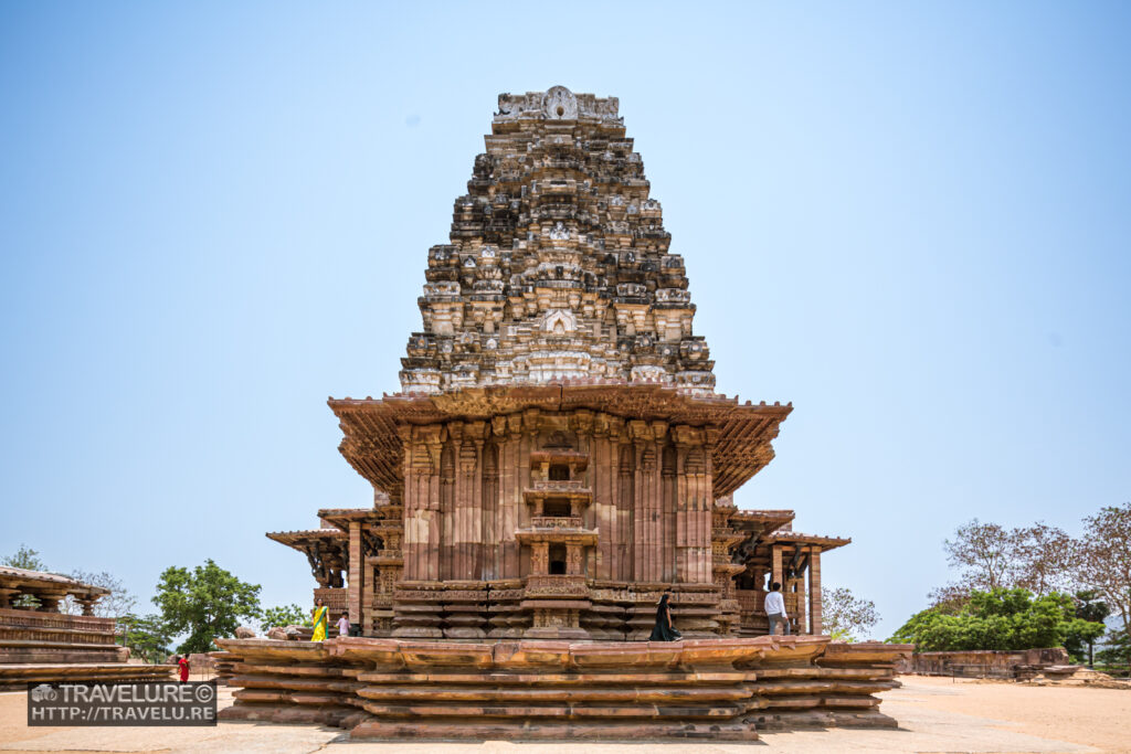 As you enter the temple complex from the rear (west), the shikhara dominates the view - Travelure ©