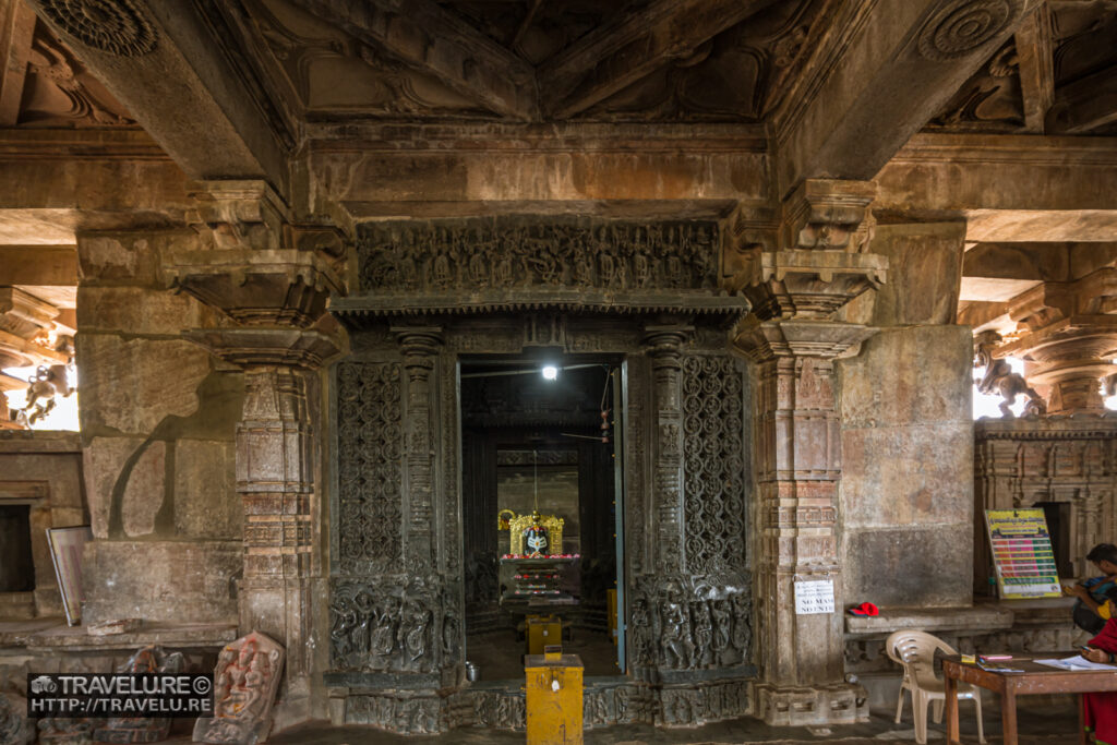 Temple's sanctum sanctorum - Travelure ©